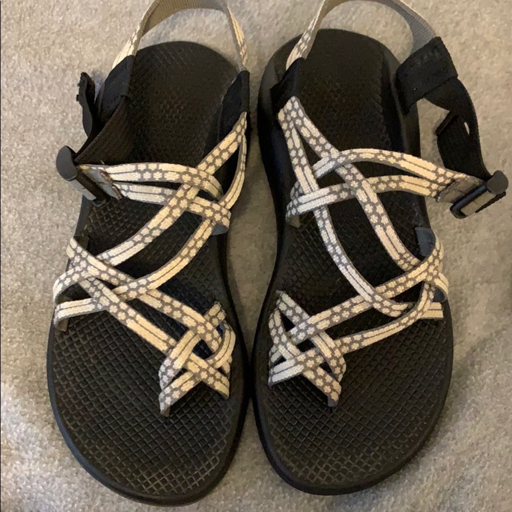 Two strap women’s Chacos